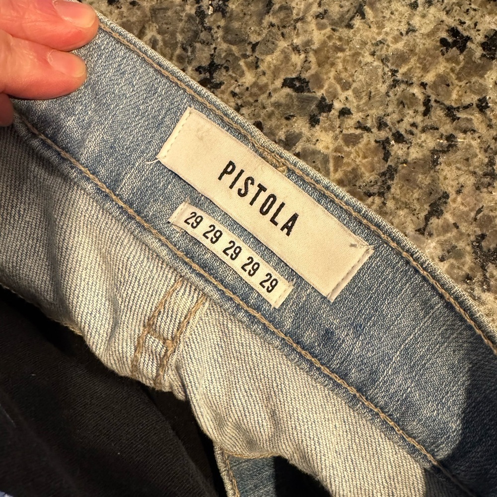 Pistola Straight Leg Cropped Jeans Women’s Size 29 NWOT Light Wash Distressed - Picture 5 of 6